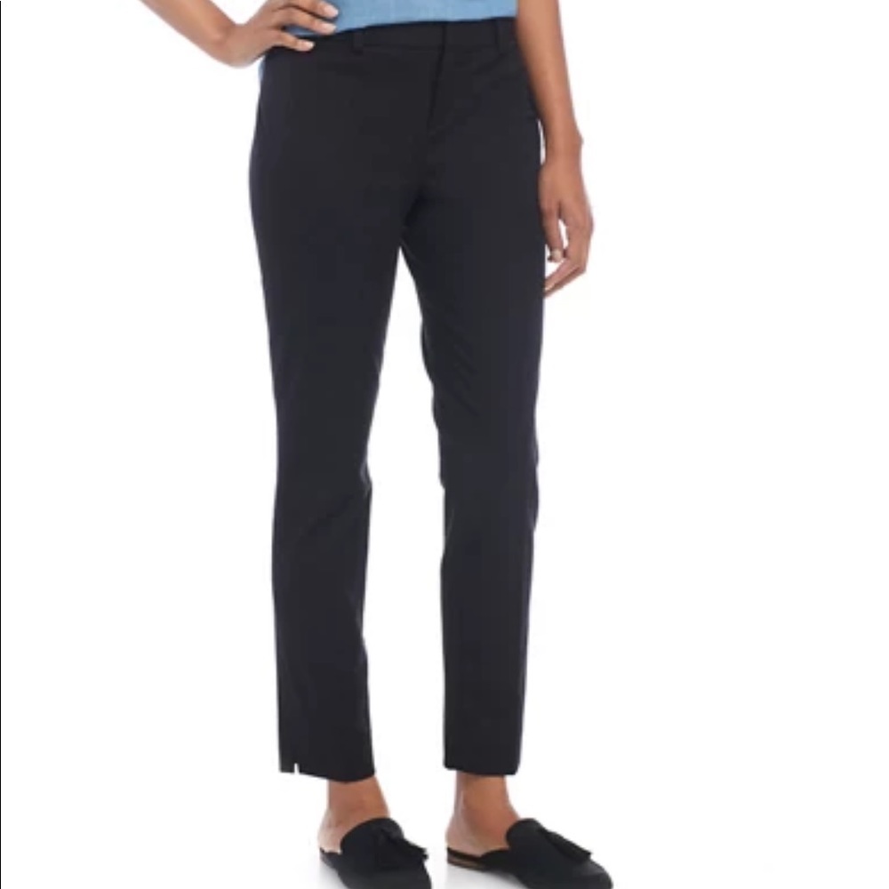 Black Crown & Ivy pants Cary size 6 short